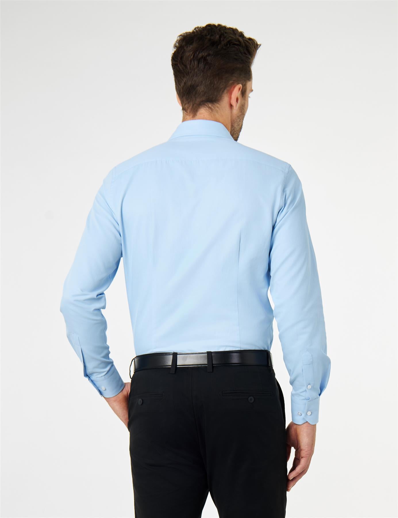 CLASSIC BLUE SINGLE CUFF TAILORED FIT SHIRT