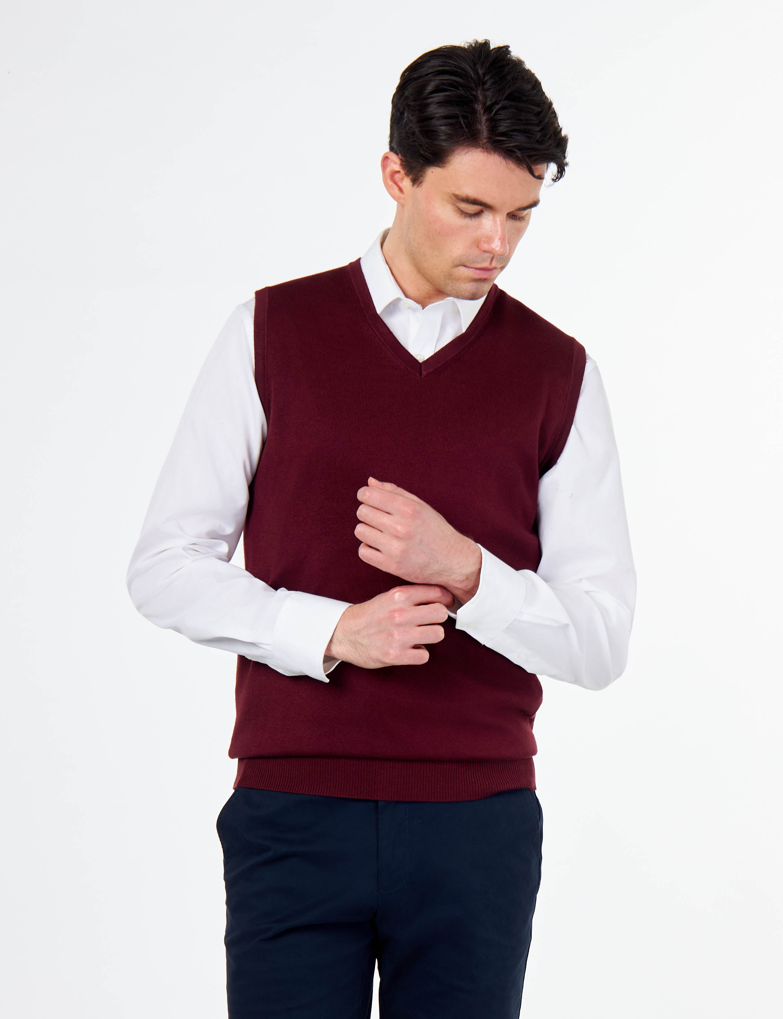 KNITTED COTTON MAROON SLEEVELESS JUMPER V-NECK VEST