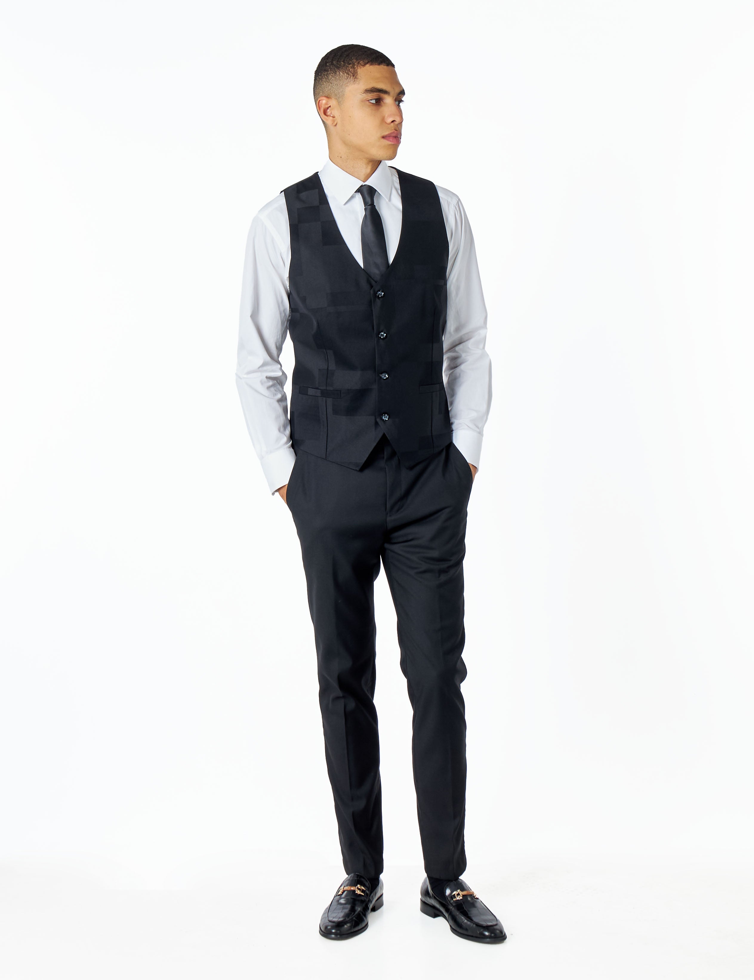 BLACK GEO PATTERN DETAILED 3 PIECE SUIT