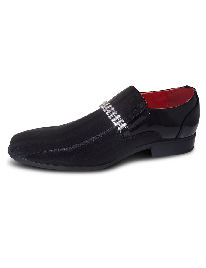 BLACK TEXTURED LOAFERS WITH DIAMOND STRAP