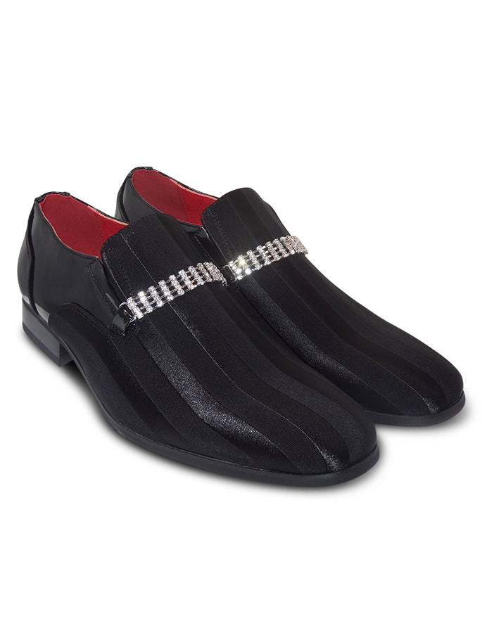 BLACK TEXTURED LOAFERS WITH DIAMOND STRAP