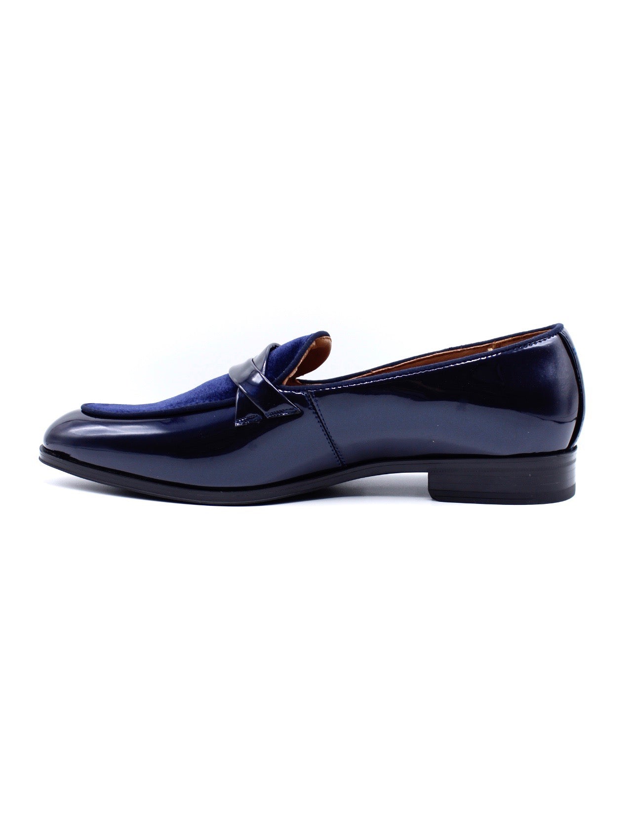 FAUX SHINY LEATHER & VELVET UPPER LOAFERS