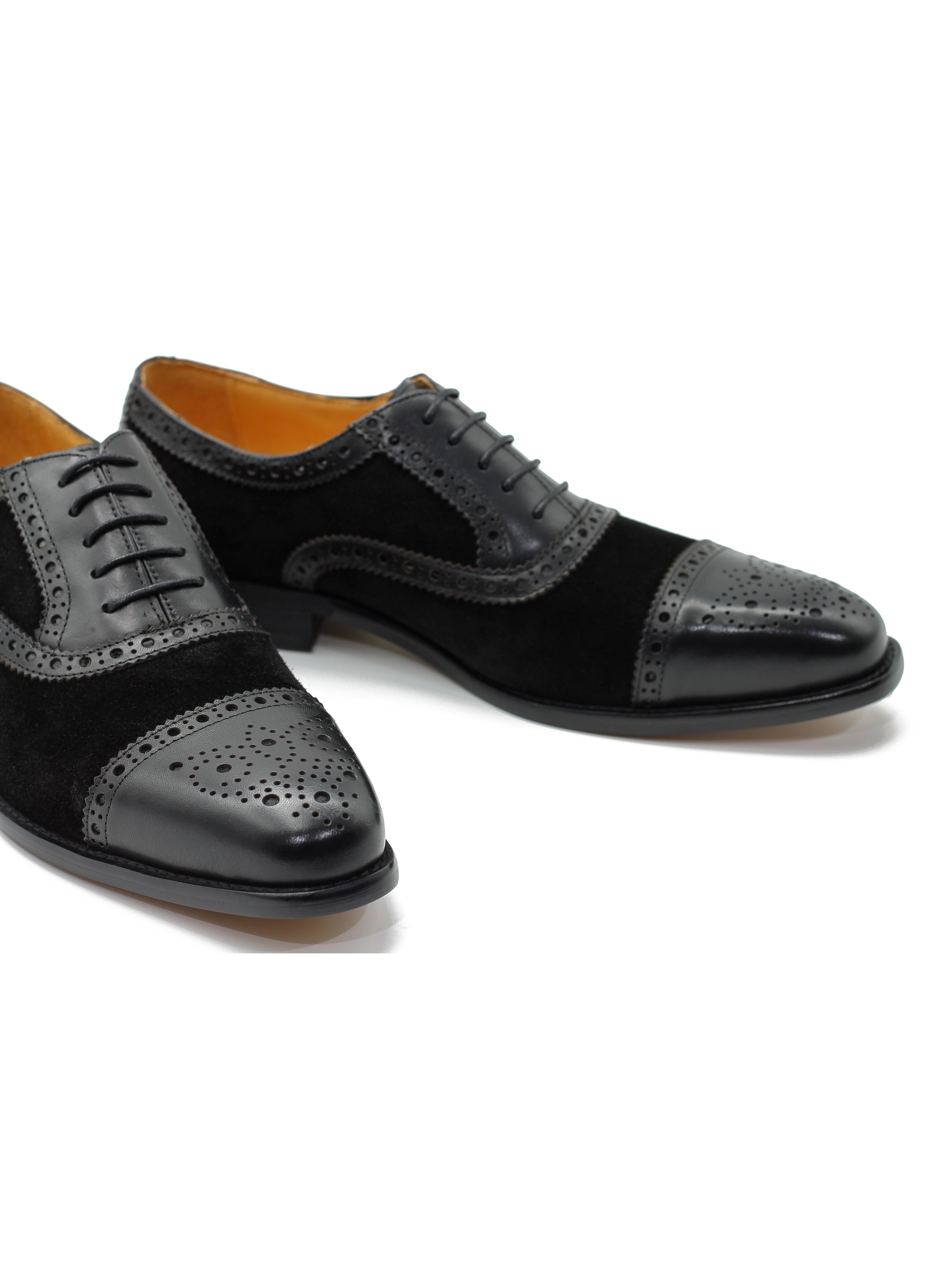 TWO TONE SPECTATOR BROGUES IN BLACK LEATHER & SUEDE