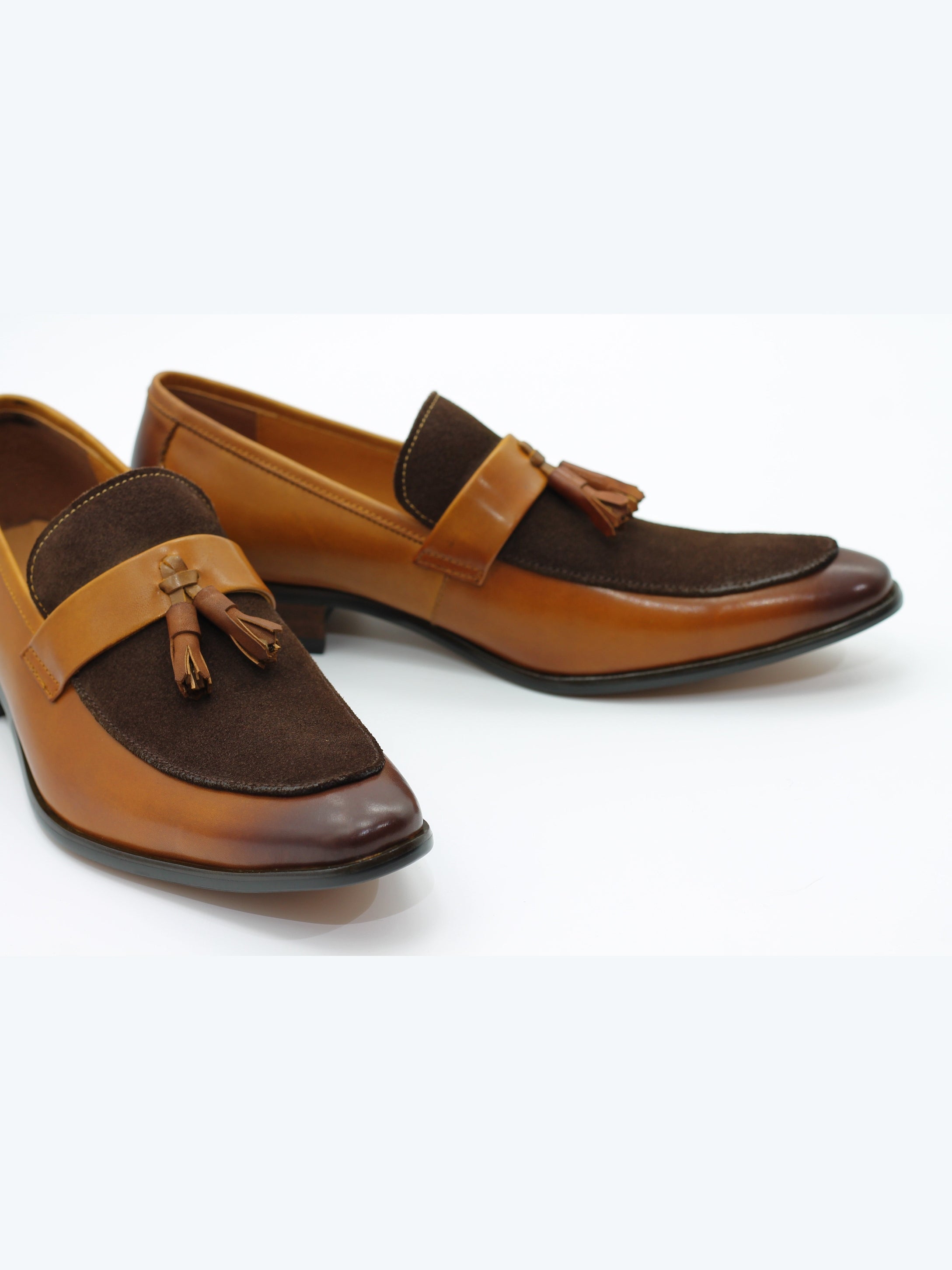 TAN LEATHER & SUEDE TASSEL LOAFER