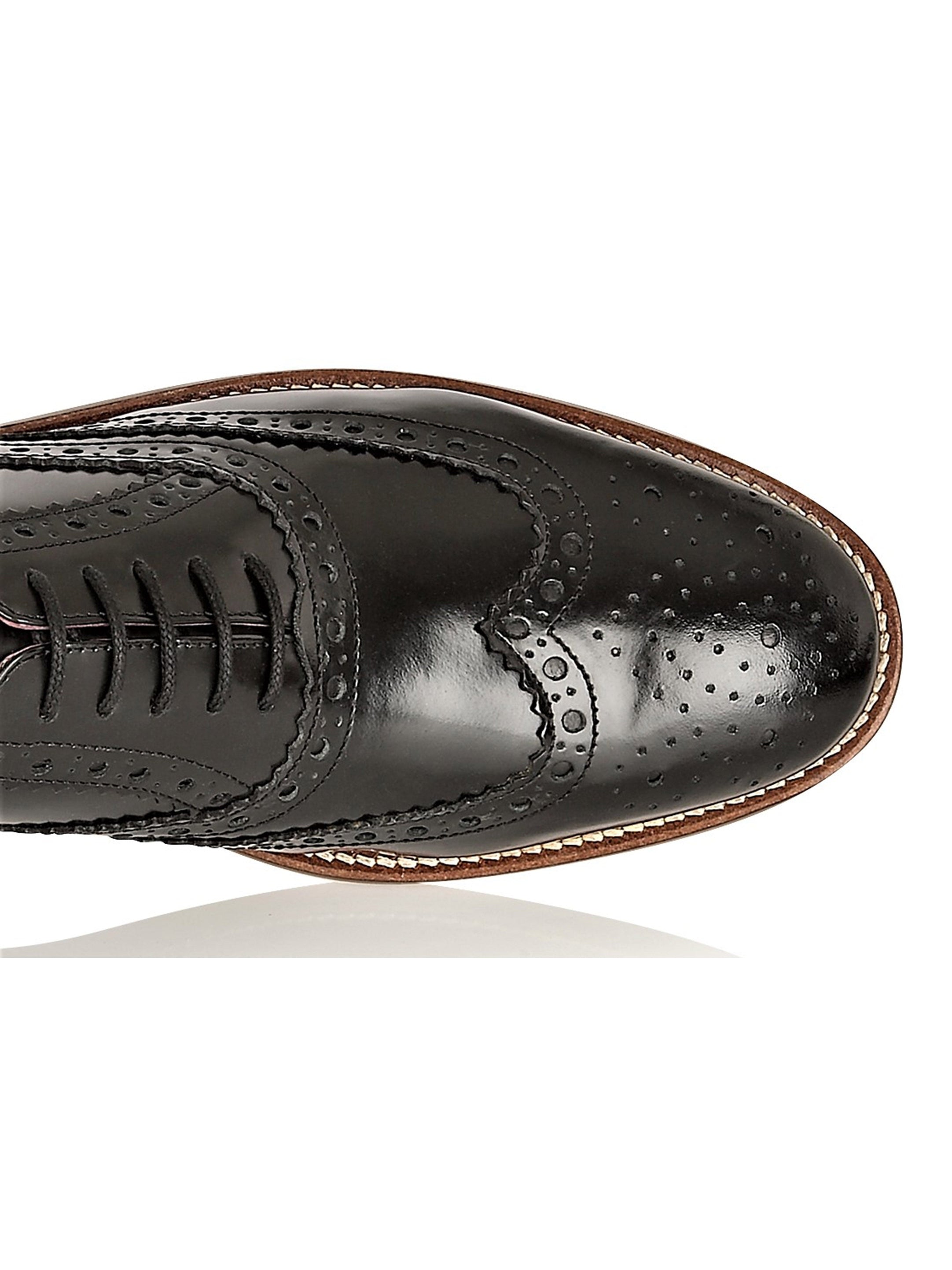 OXFORD BROGUES IN POLISHED BLACK