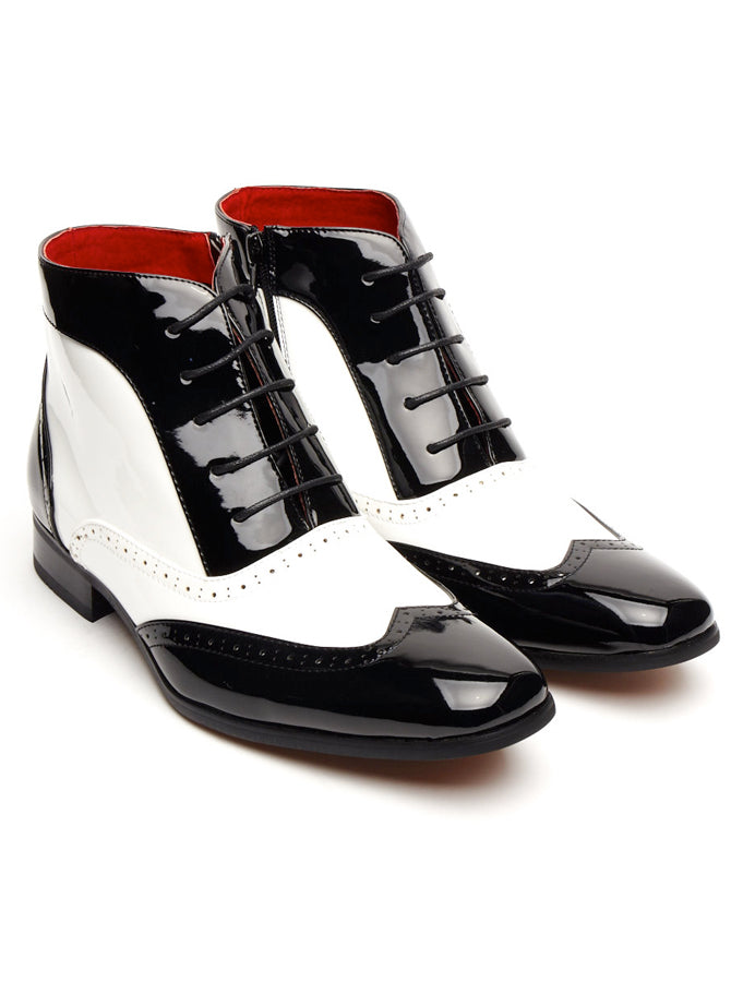 FAUX PATENT LEATHER SHINY BOOTS IN BLACK & WHITE